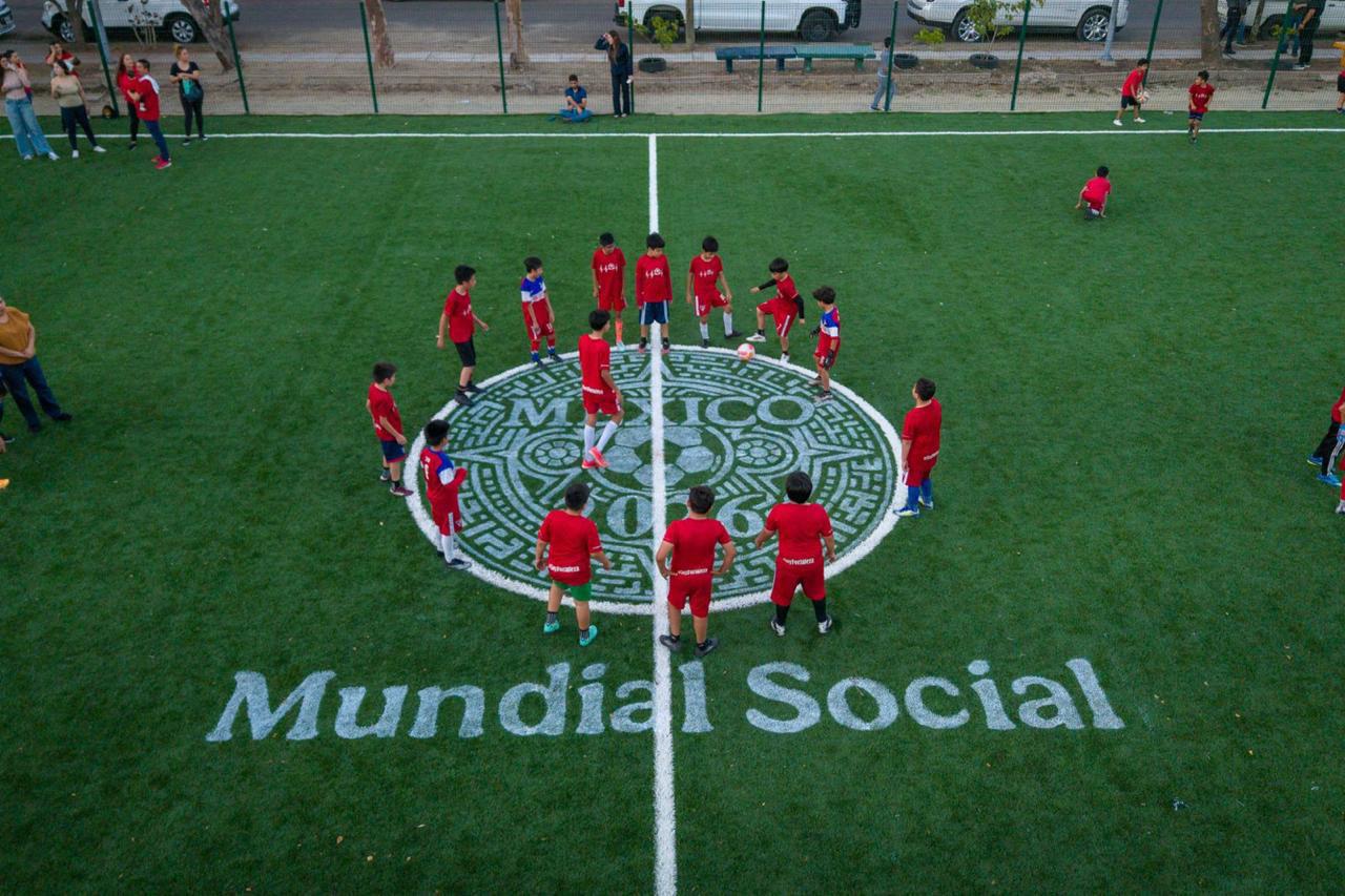 $!Culiacán se suma al ‘Mundial Social’: inauguran cancha en La Puerta y anuncian torneo de futbol