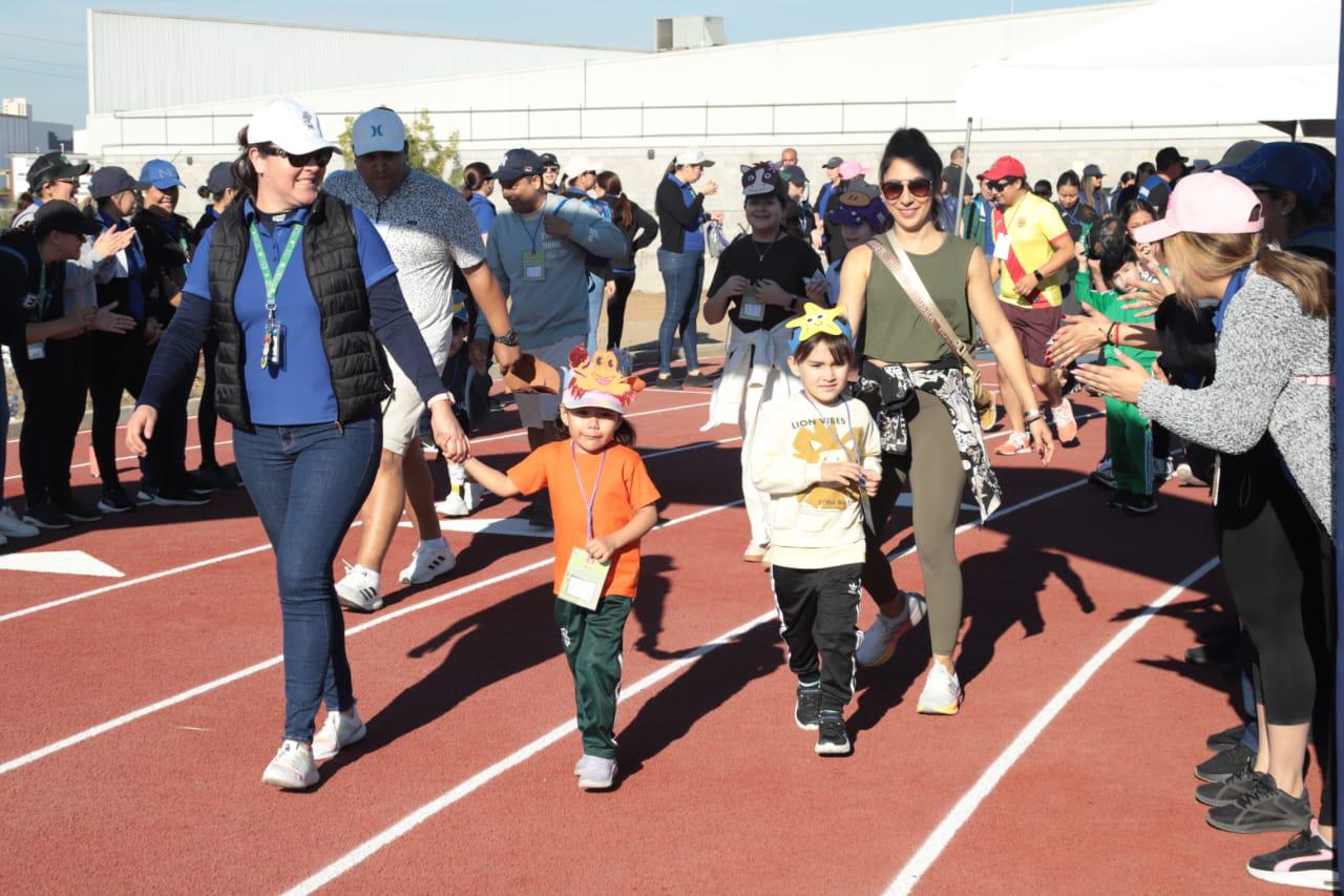 $!Se unen Club Rotario Mazatlán y Colegio SAM en caminata altruista para erradicar la polio