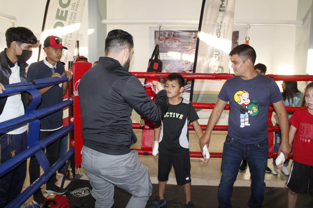 $!Reinauguran en Culiacán gimnasio de box de La Costerita