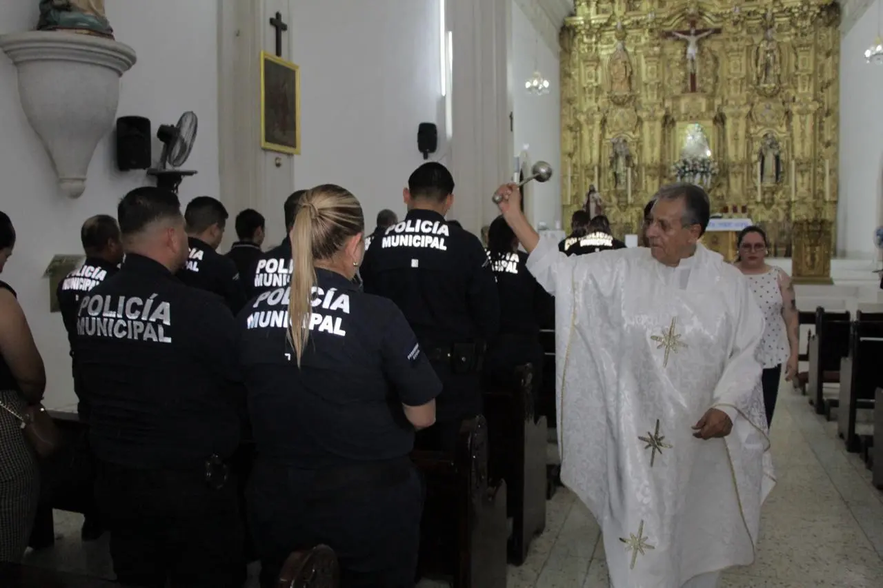 $!Celebran Día del Policía en Rosario con misa y desayuno