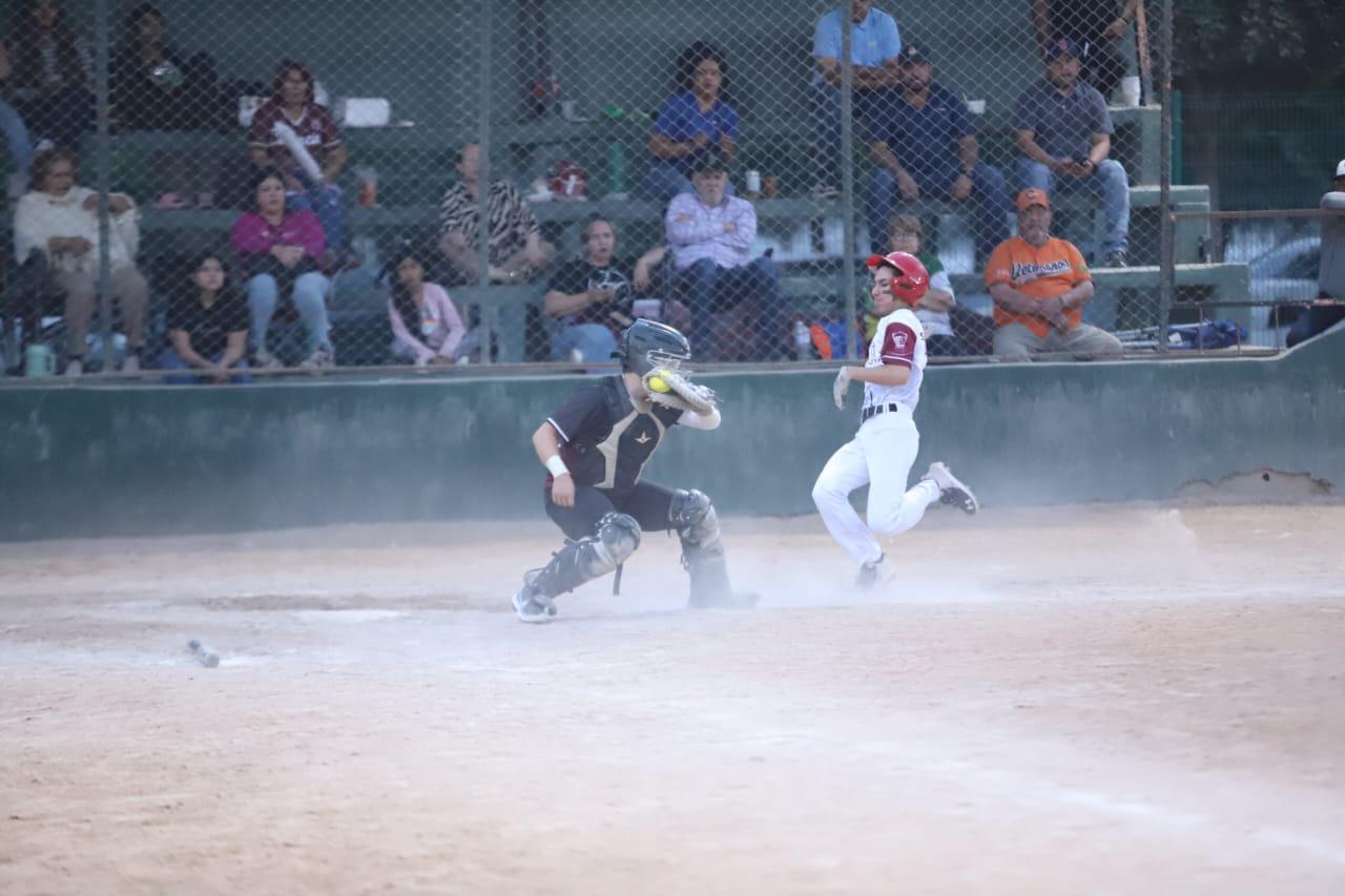 $!Culiacán manda en estatal de softbol varonil