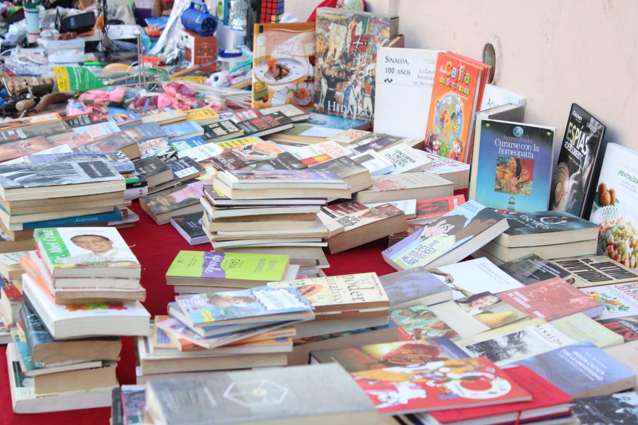 $!Ave Fénix, la librería ambulante que busca darle una nueva vida a los libros