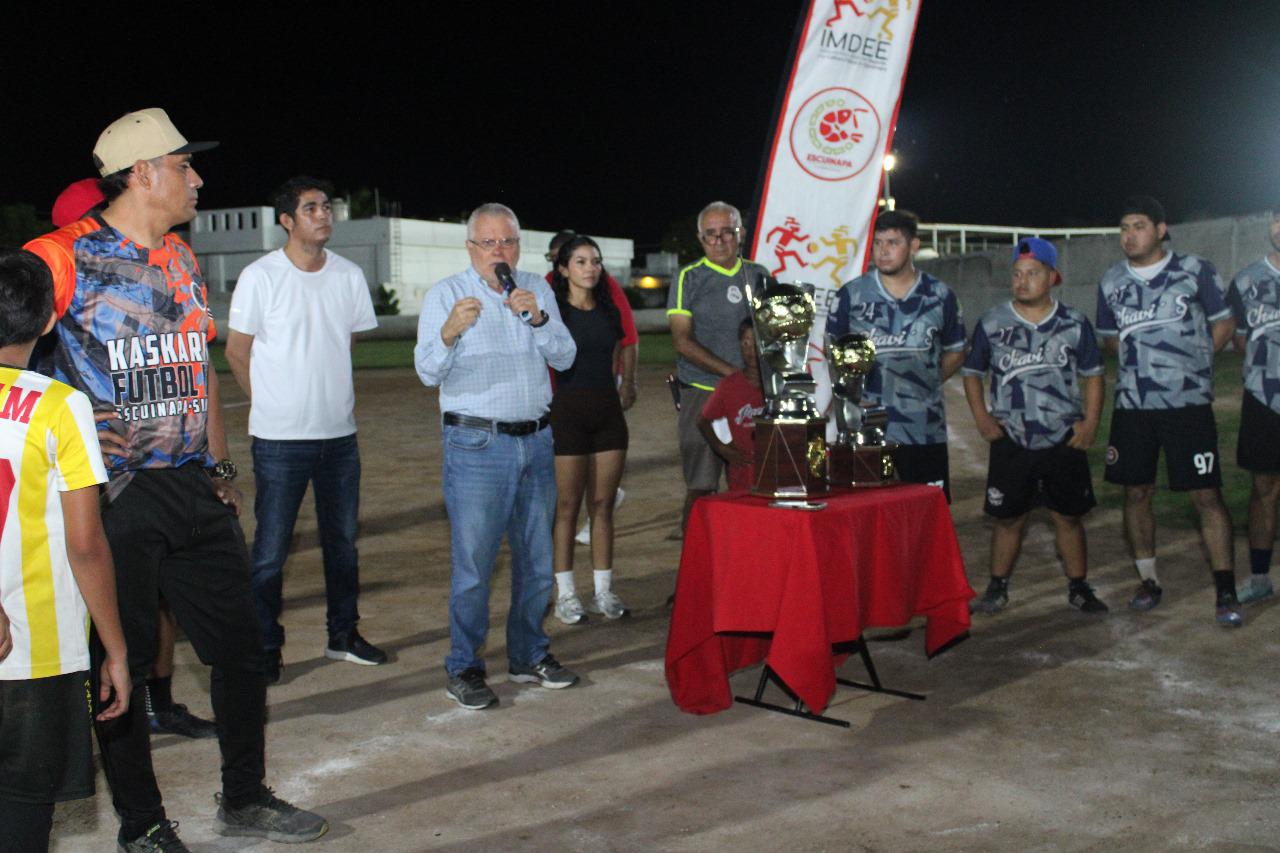 $!Team Chavis se corona en la final del Primer Torneo Varonil Libre de Futbeis en Escuinapa