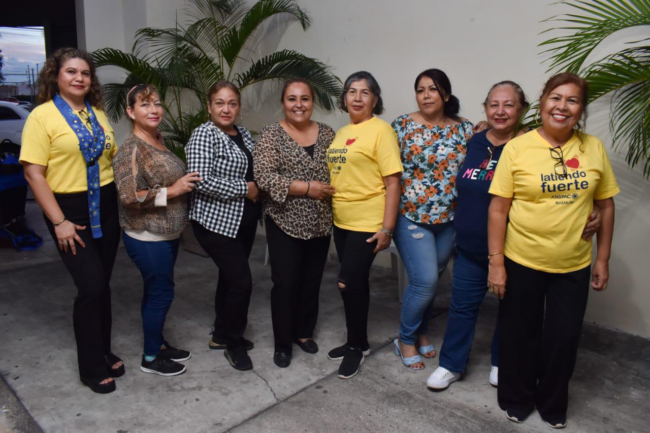$!Lucero Lara, Edeyda González, Margarita Astorga, Mayra Lorena Lizárraga, Martha Gloria Barrón, Zobeyda Félix, Norma López y Ludivina Camacho.