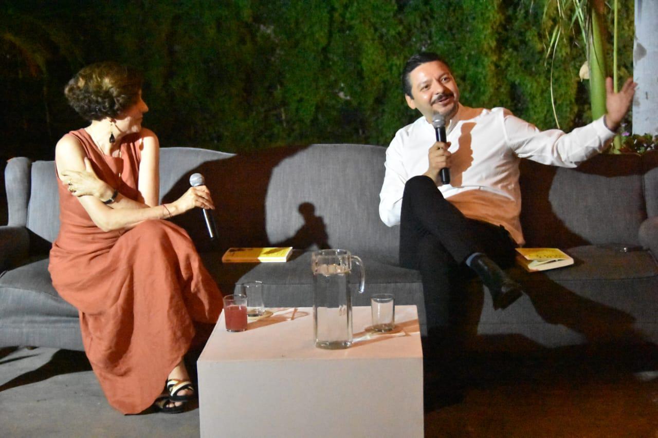 $!La democracia está muriendo, afirma la politóloga Denise Dresser