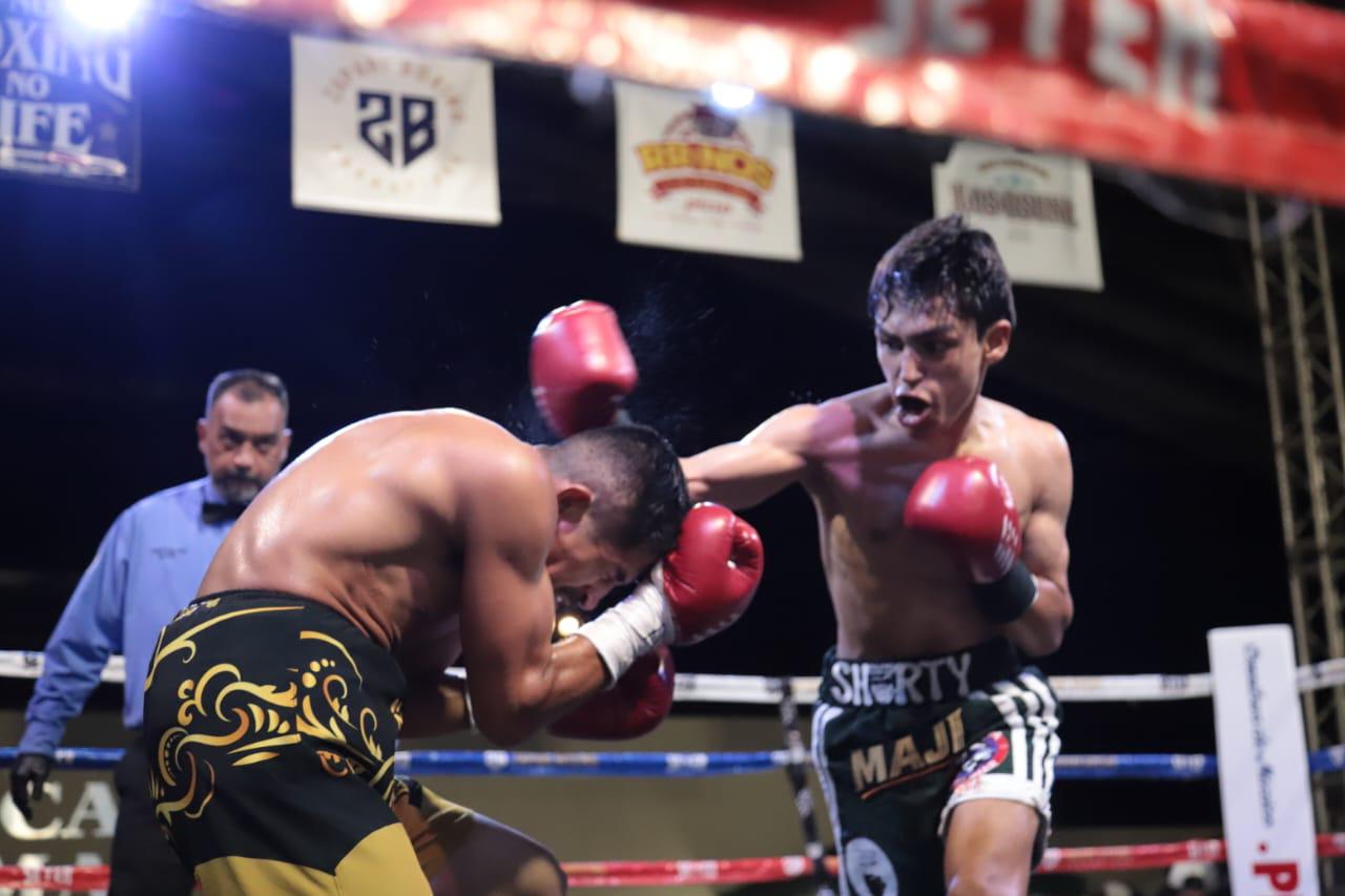 $!Mazatlecos defienden el terreno y salen victoriosos en la función Fuego en el Ring