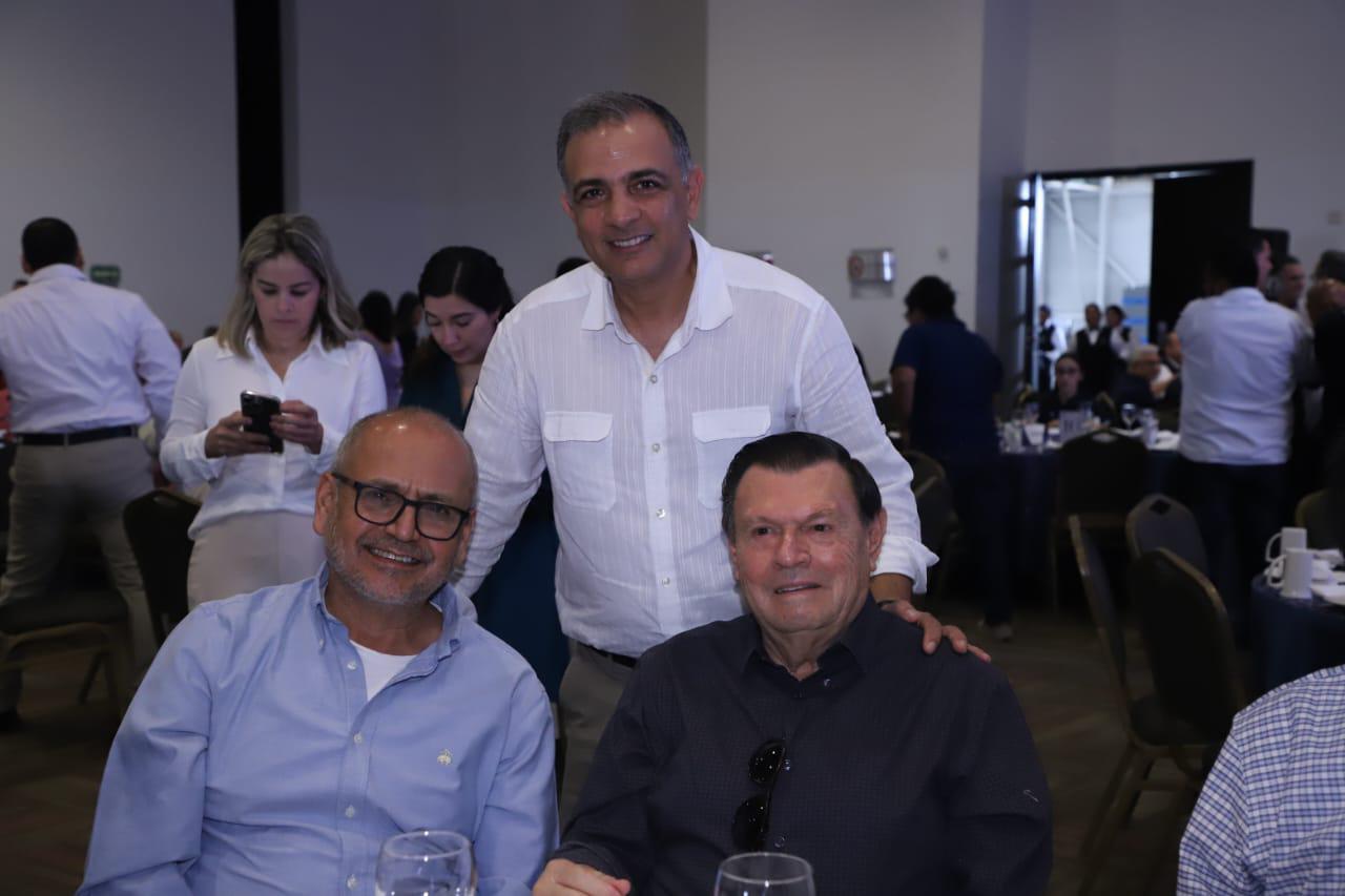 $!Lino Suárez junto a Jesús Ramón Rojo y Amado Guzmán Wolfskill.