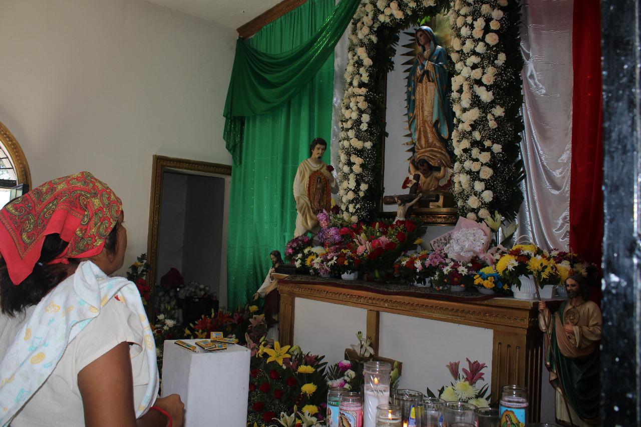 $!Fieles a la Virgen de Guadalupe llegan a la Capilla de ‘El Gallo’, en Escuinapa