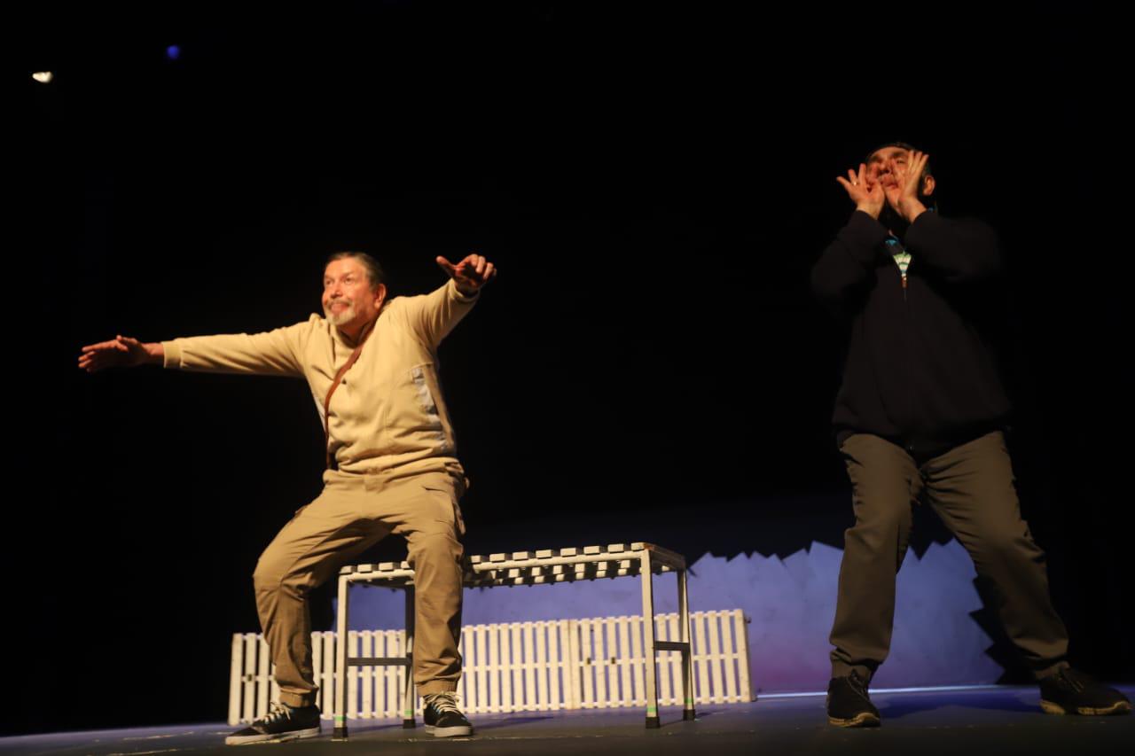 $!En la obra, los personajes rememoran fragmentos de su pasado, entrelazando sus historias con momentos clave de sus vidas.