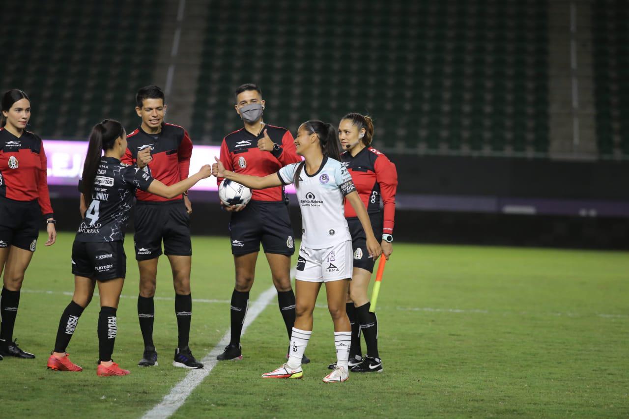 $!Belkis Escalante: La mazatleca que se ha abierto cancha en el futbol y en la vida