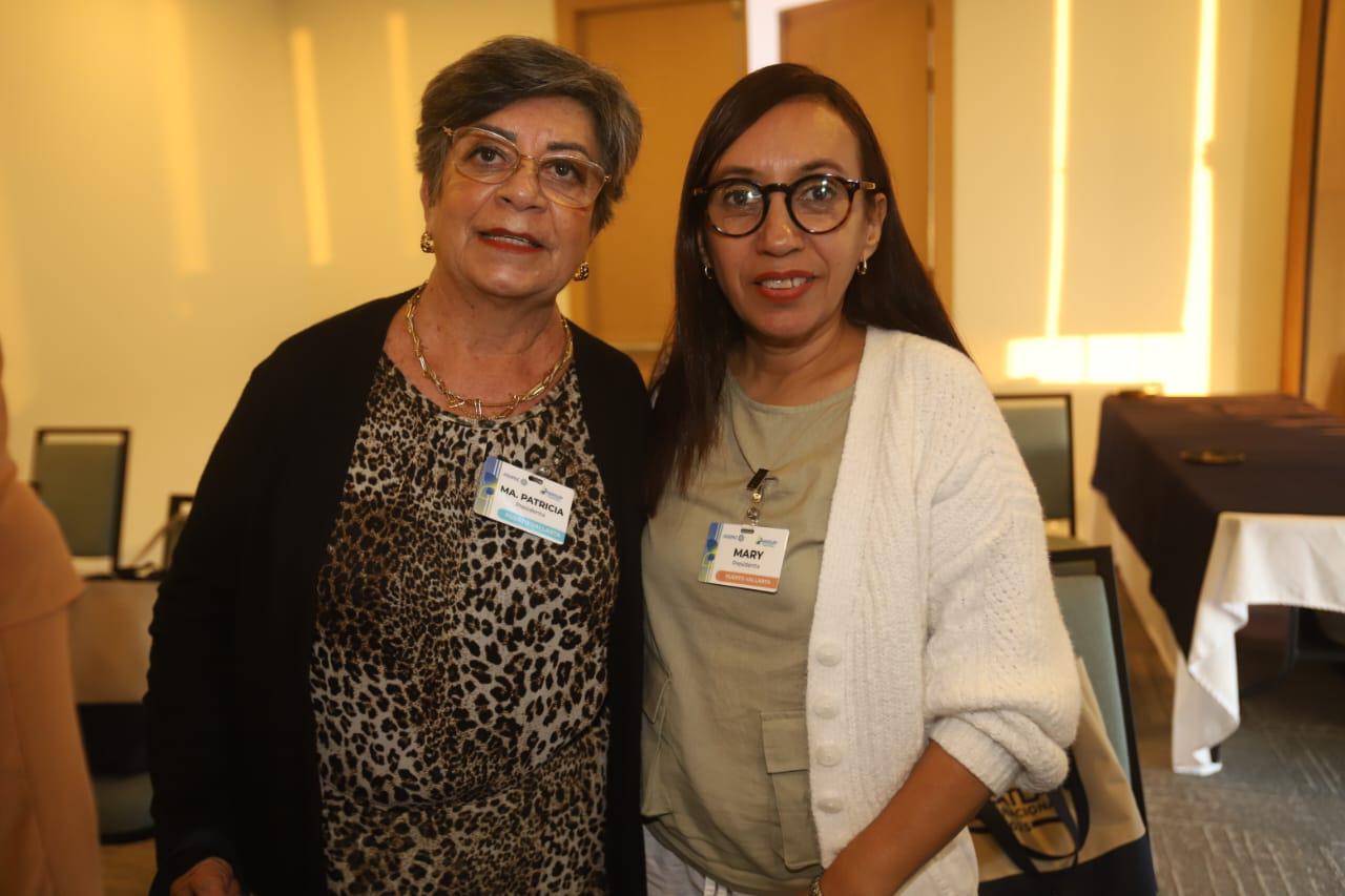 $!Paty Lugo y Mary López, de Puerto Vallarta.