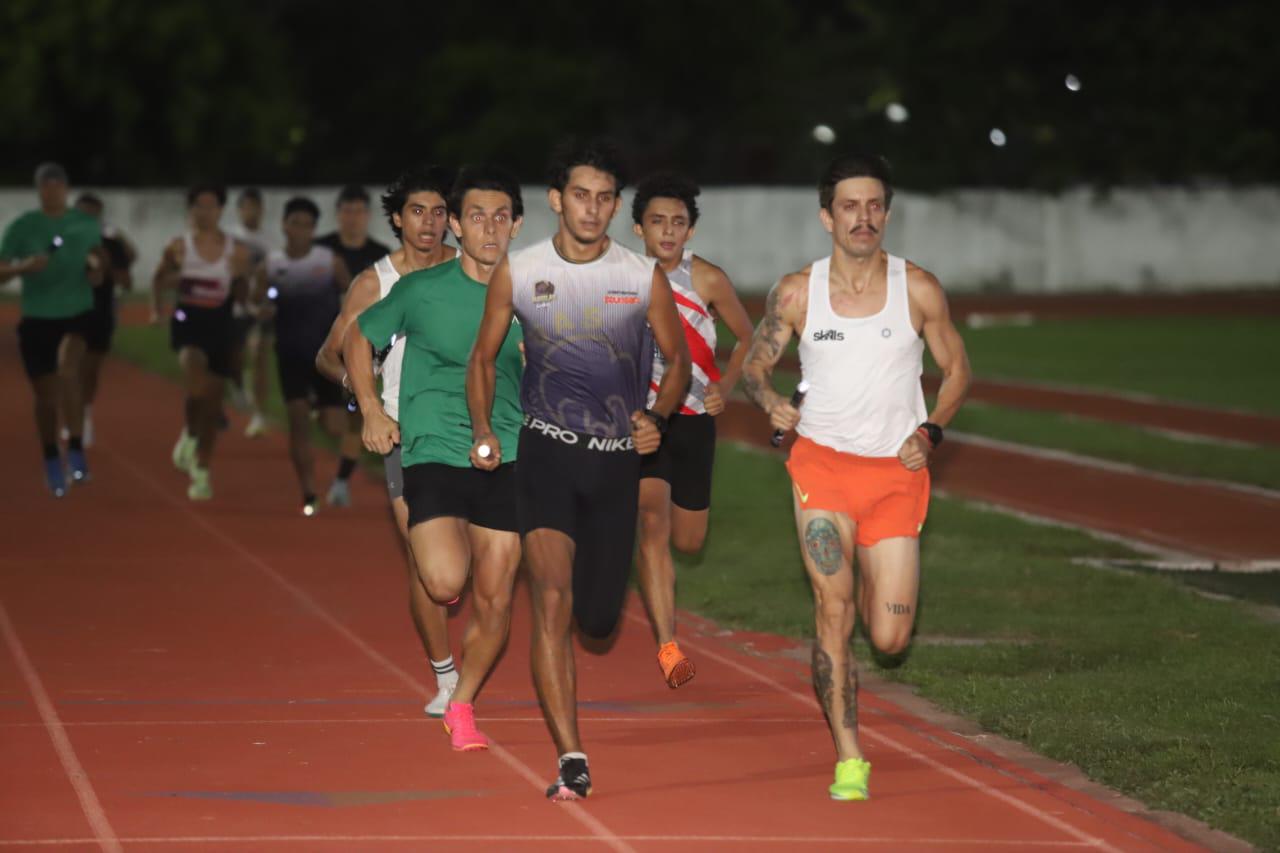 $!Club UAS y Dragones Lupe’s Team conquistan el Olimpo en la 73 edición de los Relevos de la Antorcha