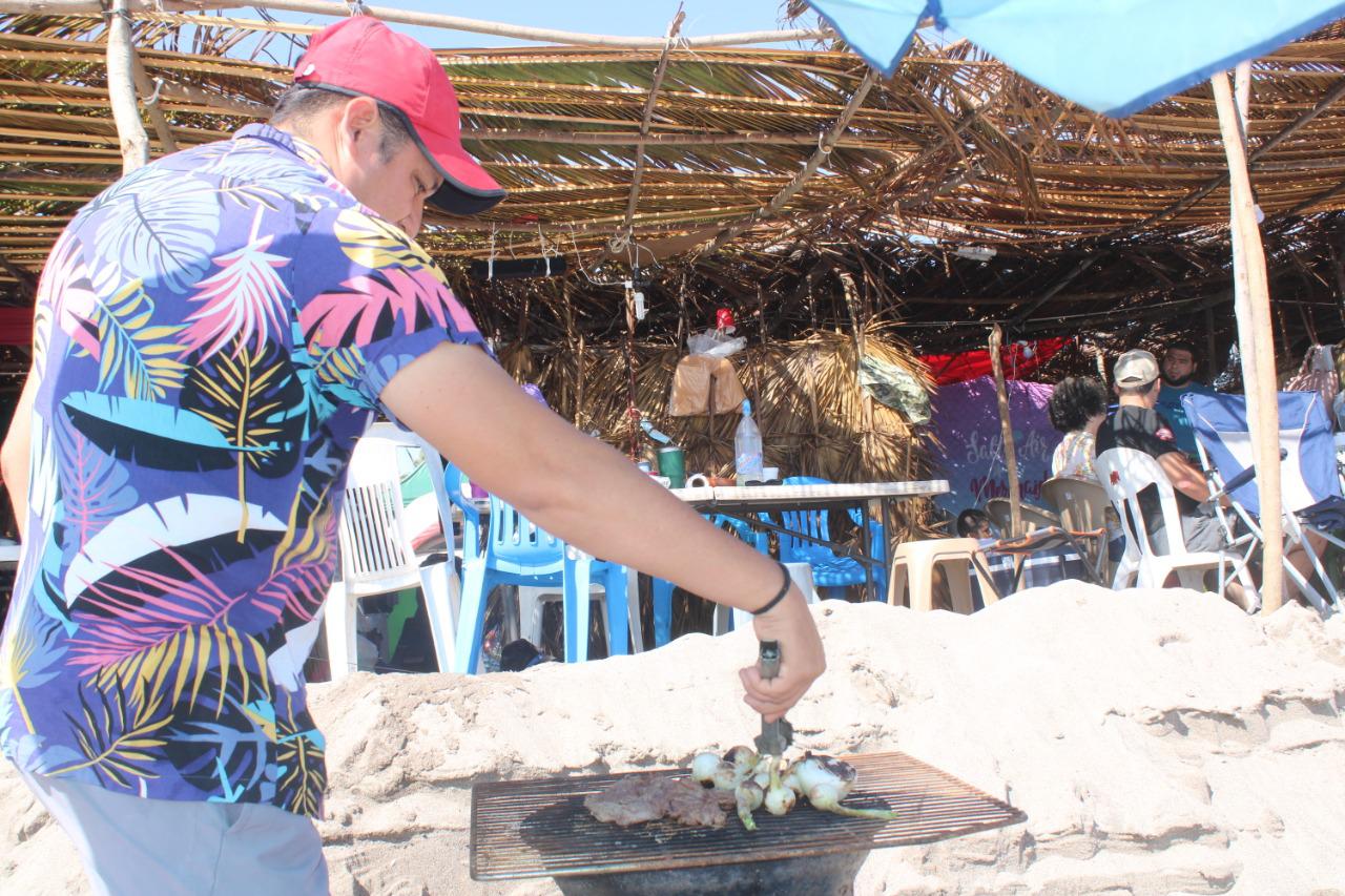 $!Las Fiestas del Mar de las Cabras concluyeron con una fiesta que se prolongó hasta el amanecer