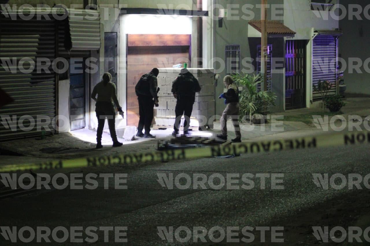 $!Un muerto y un herido deja ataque a balazos en Prados del Sol, en Culiacán