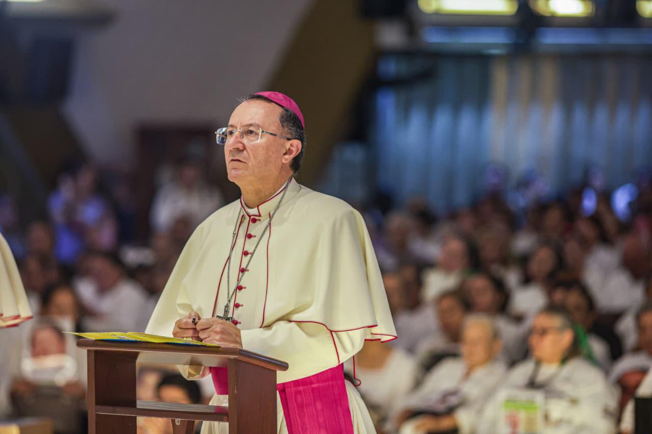 $!‘No queremos la paz de cementerios’: Nuncio Apostólico ante víctimas de la violencia en Culiacán