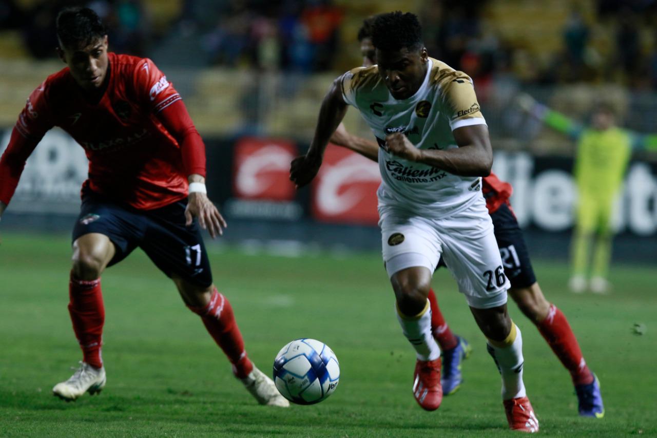 $!Dorados de Sinaloa regresa al triunfo al vencer 2-0 a Tlaxcala