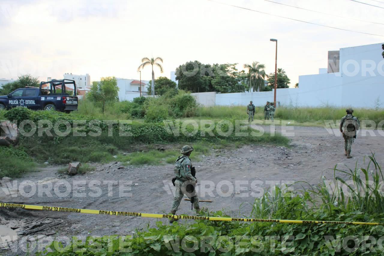 $!Encuentran a una persona sin vida envuelta en una cobija en Tierra Blanca, en Culiacán
