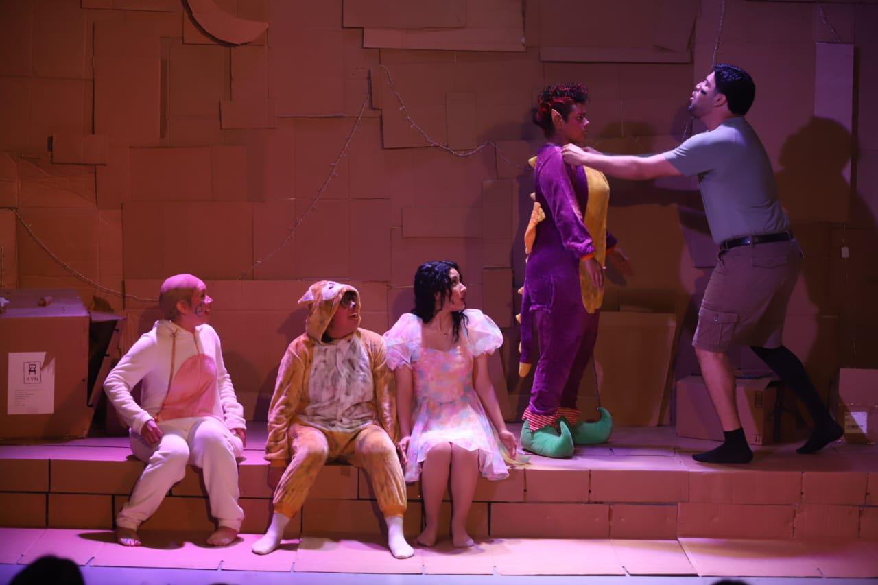 $!‘Muñecos de Aparador” desata risas en Casa Haas