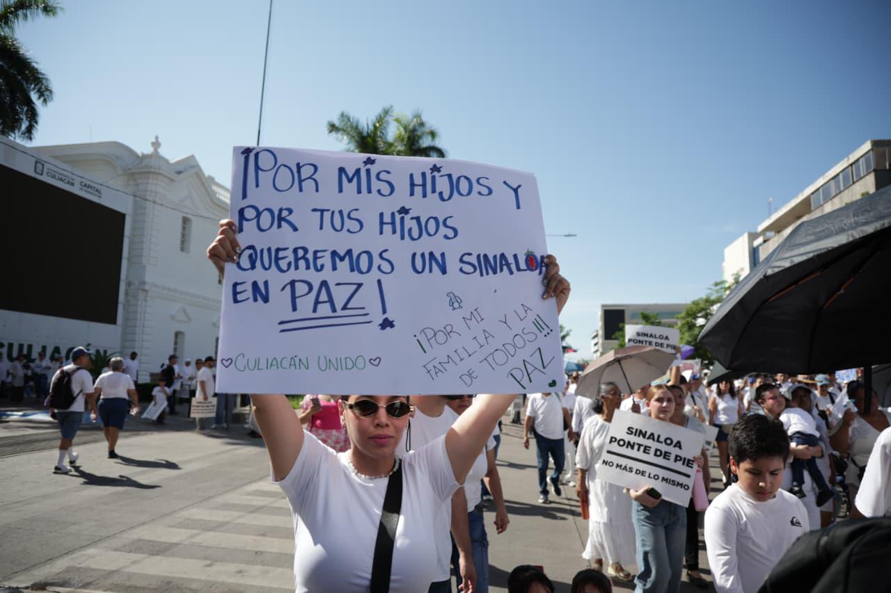 $!Miles marchan por la paz en Culiacán a dos años de la crisis de seguridad