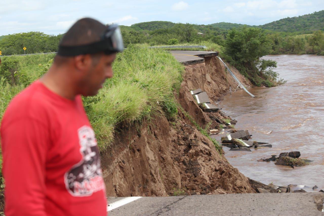 $!En pésimas condiciones carreteras de Sinaloa y no solo por “Nora”
