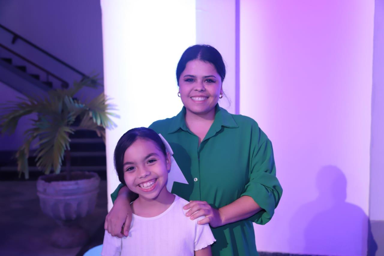 $!Victoria Sandoval y Paulina Heredia.