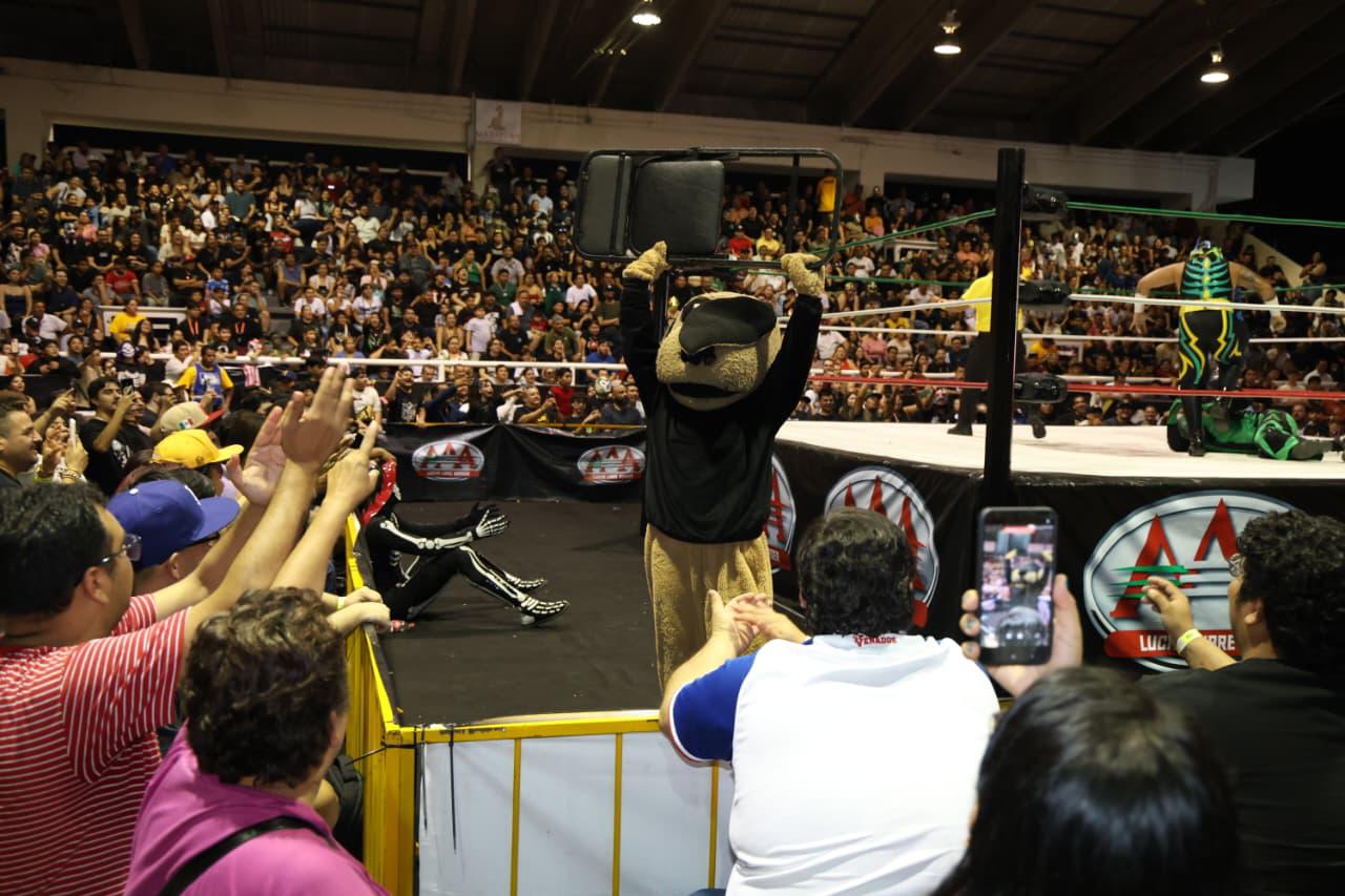 $!Mr. Iguana festeja en grande en regreso a Mazatlán