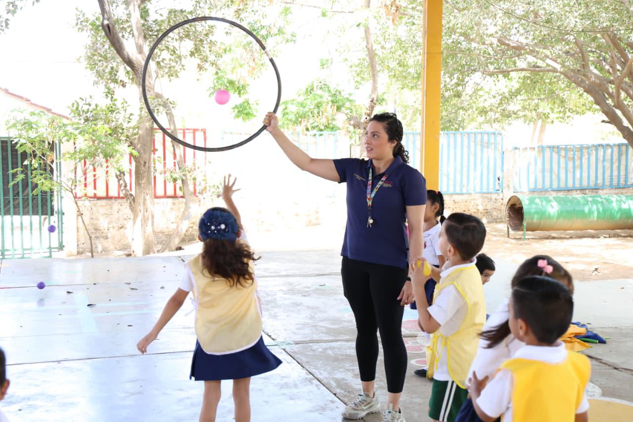 $!Entre carreras y sonrisas, Mariana encontró su vocación docente transformando el juego en aprendizaje