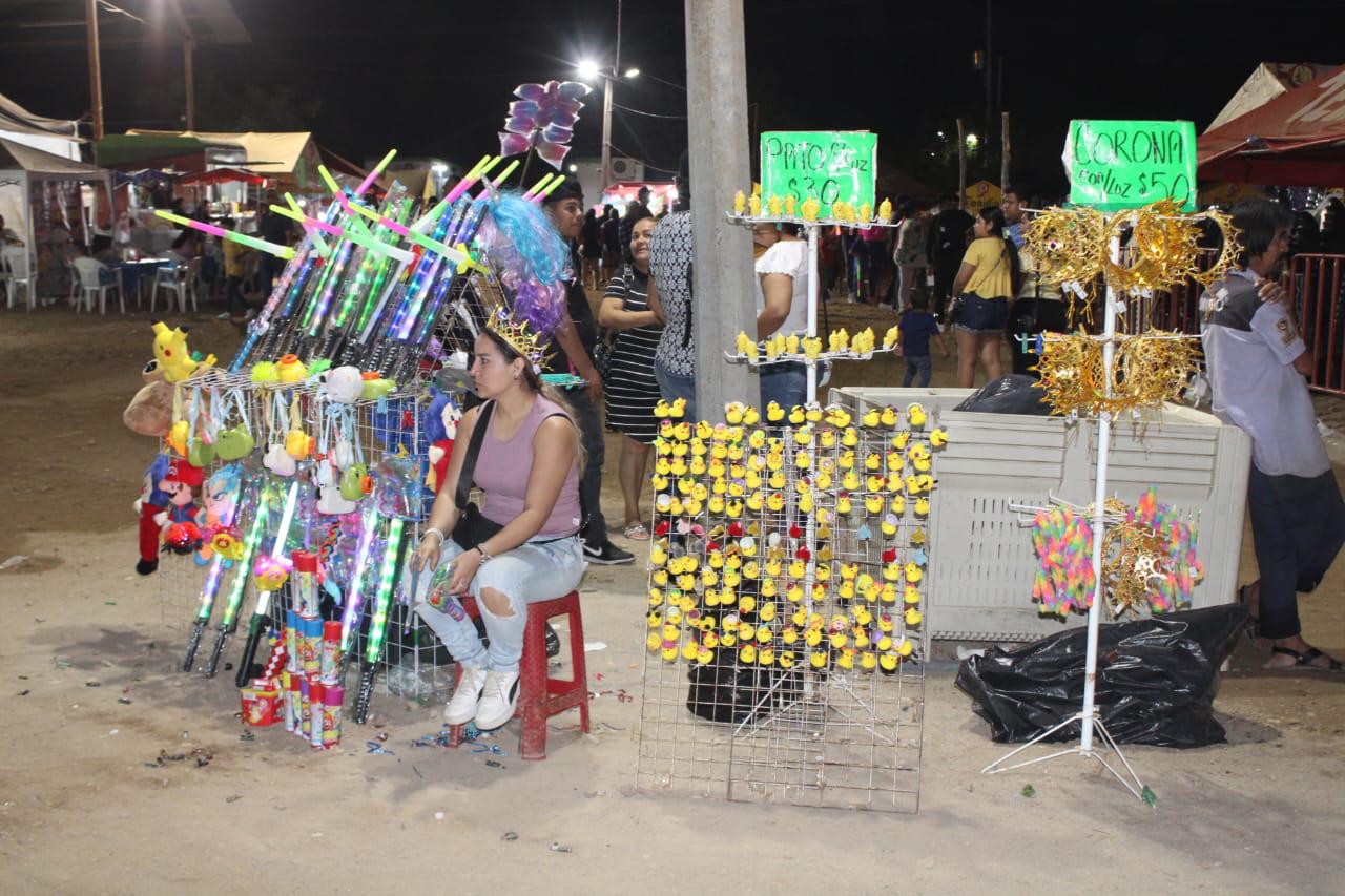 $!Divide a comerciantes los resultados de la Feria de la Primavera