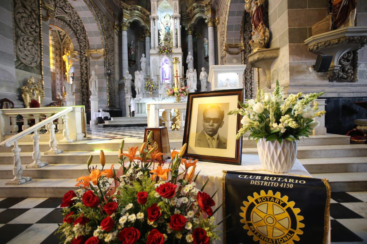 $!‘Nos quedamos huérfanos de ese ser maravilloso’, dicen en despedida de Mario Huerta