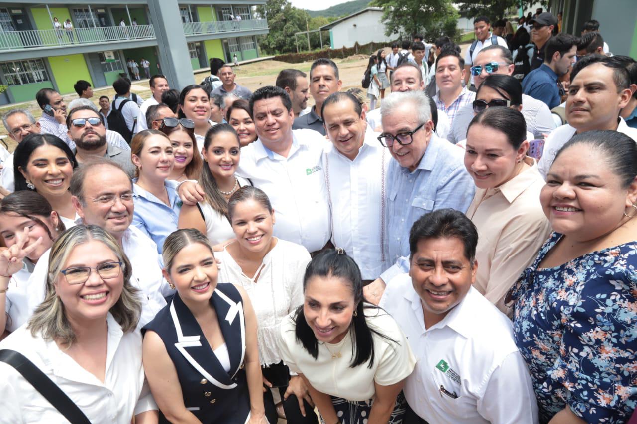 $!Con la inauguración oficial del plantel 37, autoridades dan el banderazo al ciclo escolar 2025-2026 para los Cobaes en Sinaloa