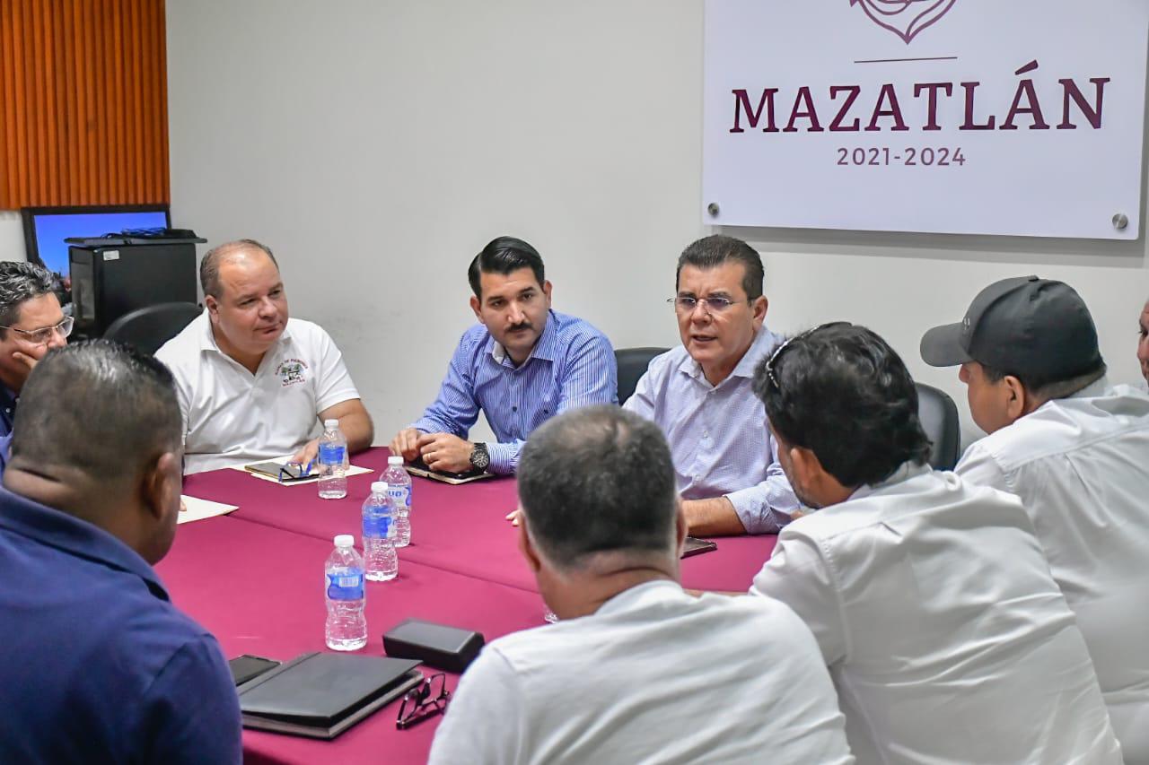 $!Delimitarán área en el IMSS nuevo para descenso y ascenso para el transporte