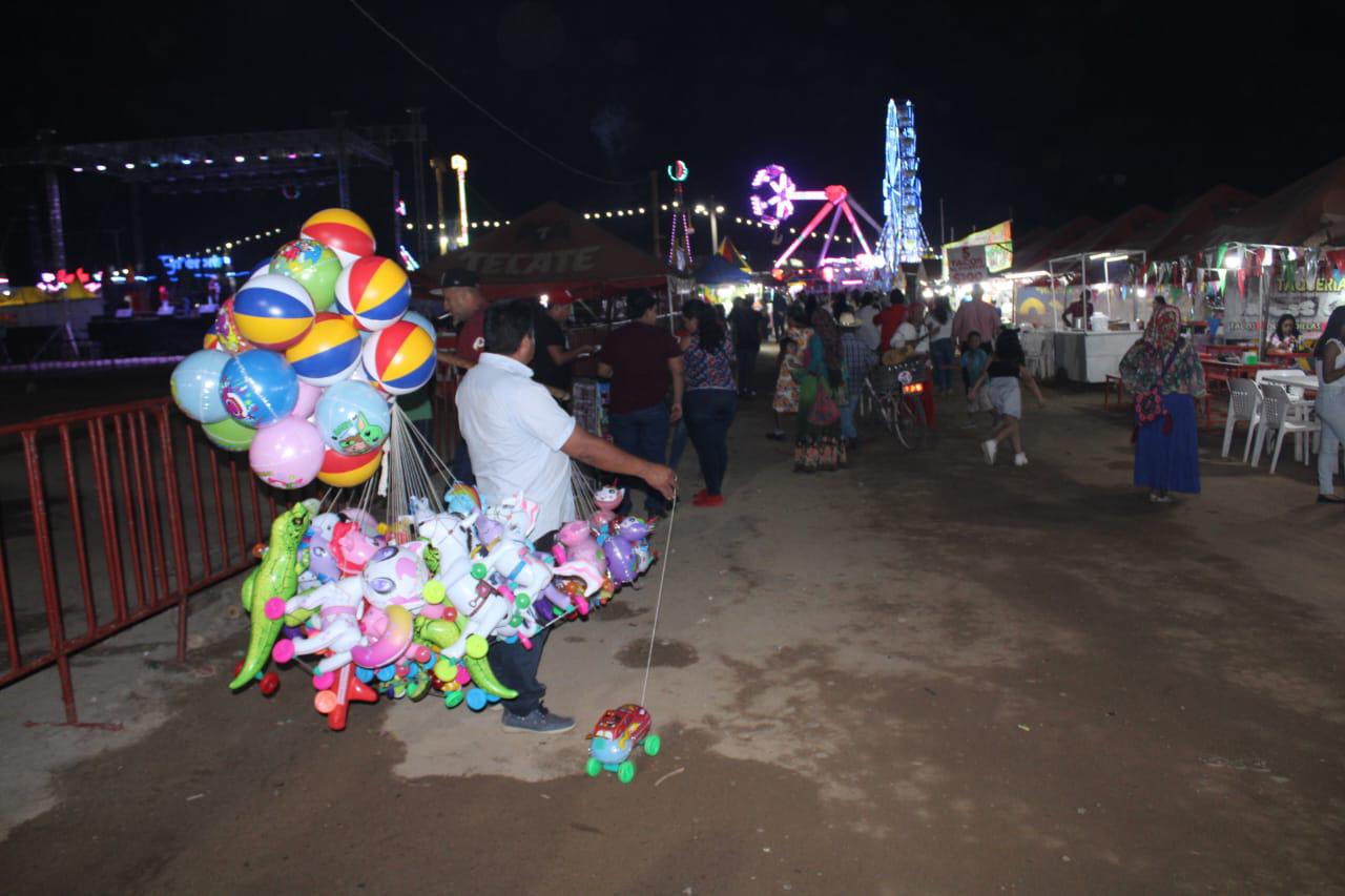 $!Divide a comerciantes los resultados de la Feria de la Primavera