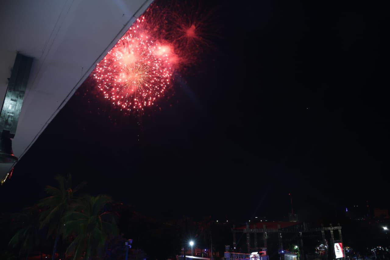 $!Por primera vez, una mujer da el Grito de Independencia en Sinaloa