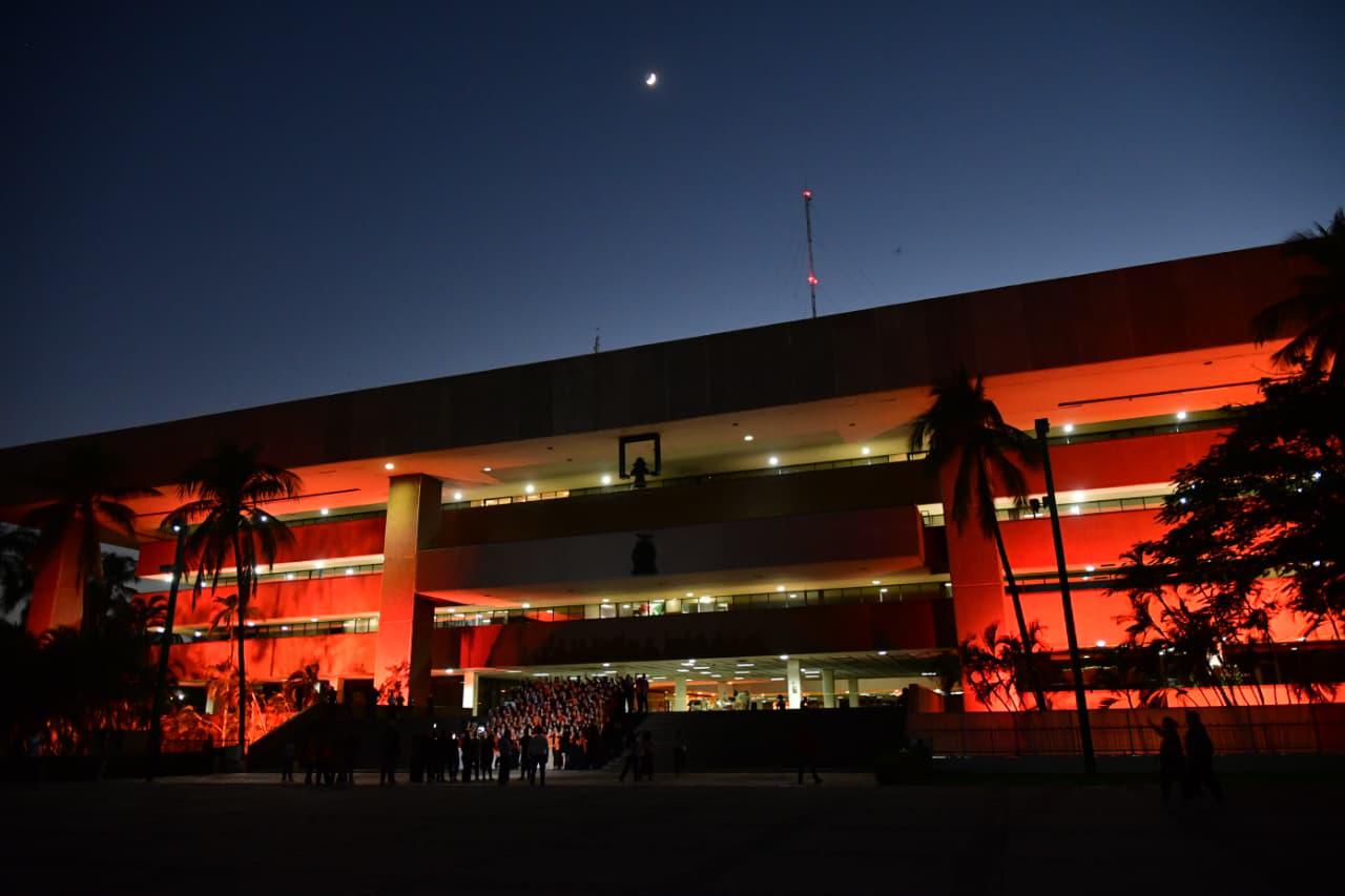 $!Palacio de Gobierno se viste de naranja; conmemoran lucha contra la violencia a la mujer