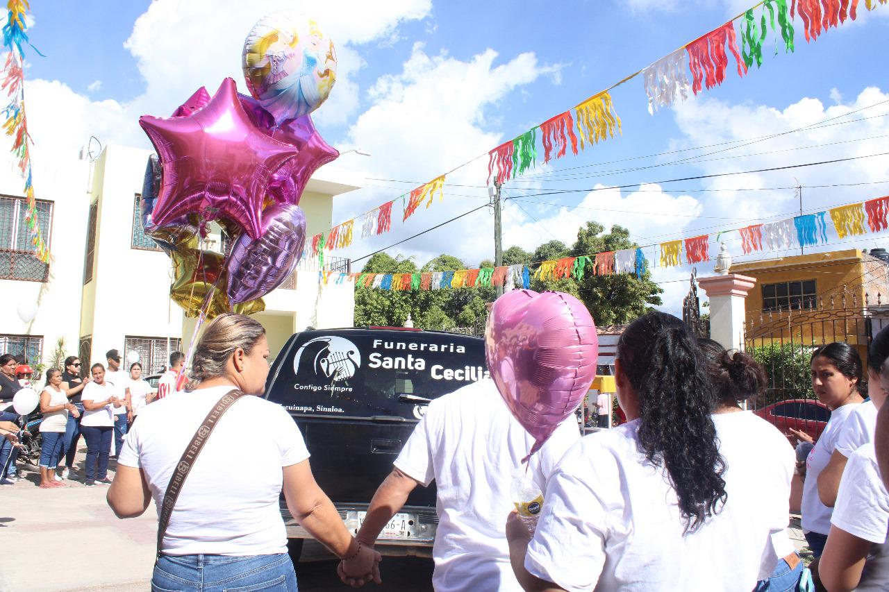 $!Despiden con amor y aplausos a la princesa Hanna en Escuinapa