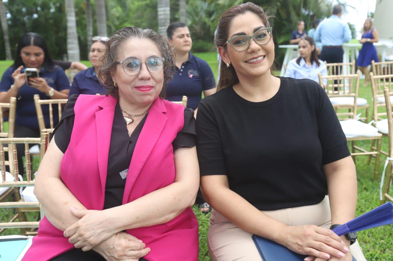 $!Ana Isabel Costa Mendoza y Sofía García Meza.