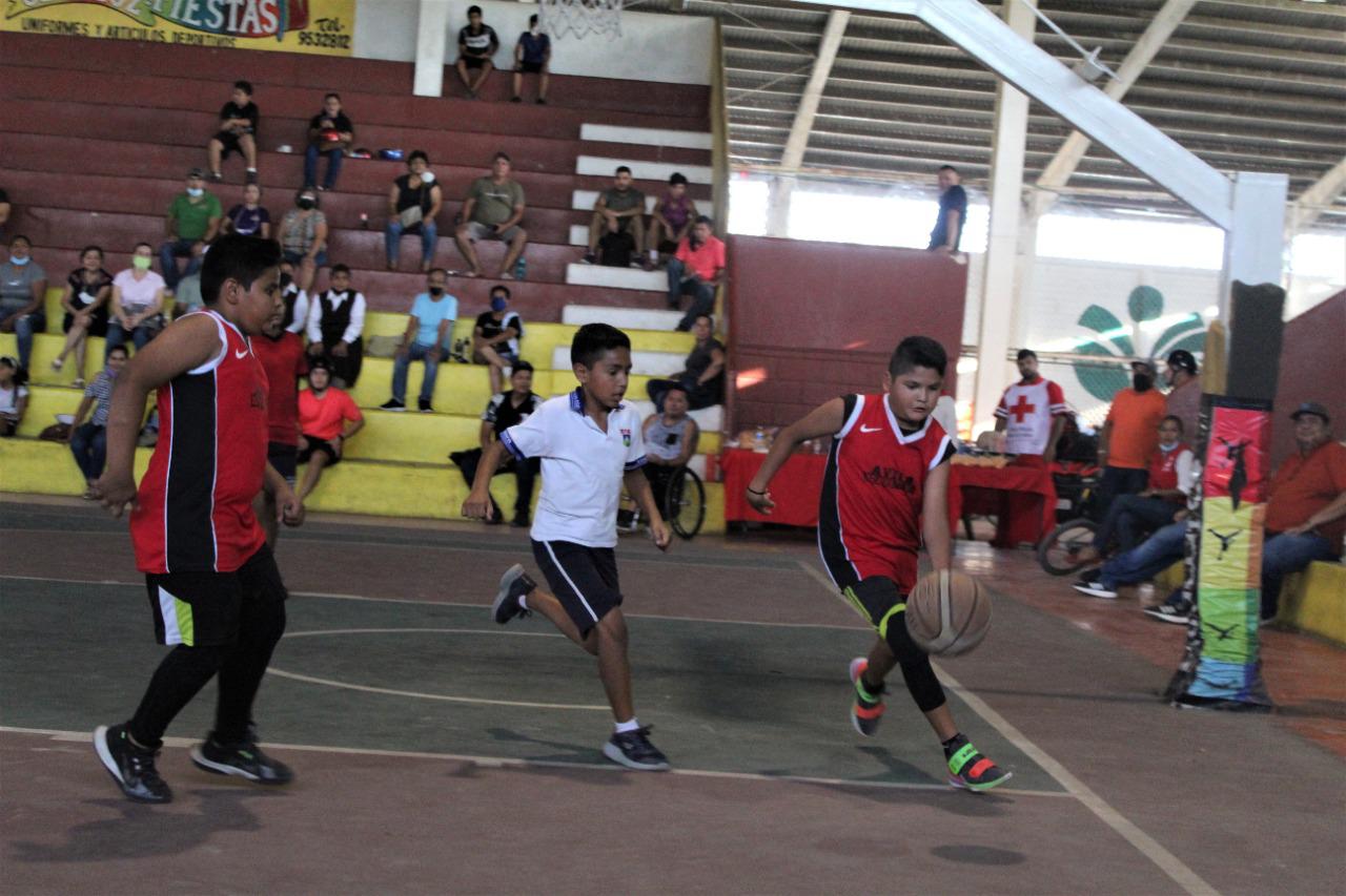 $!Colegio La Paz conquista el título del baloncesto Inter Primarias de Escuinapa