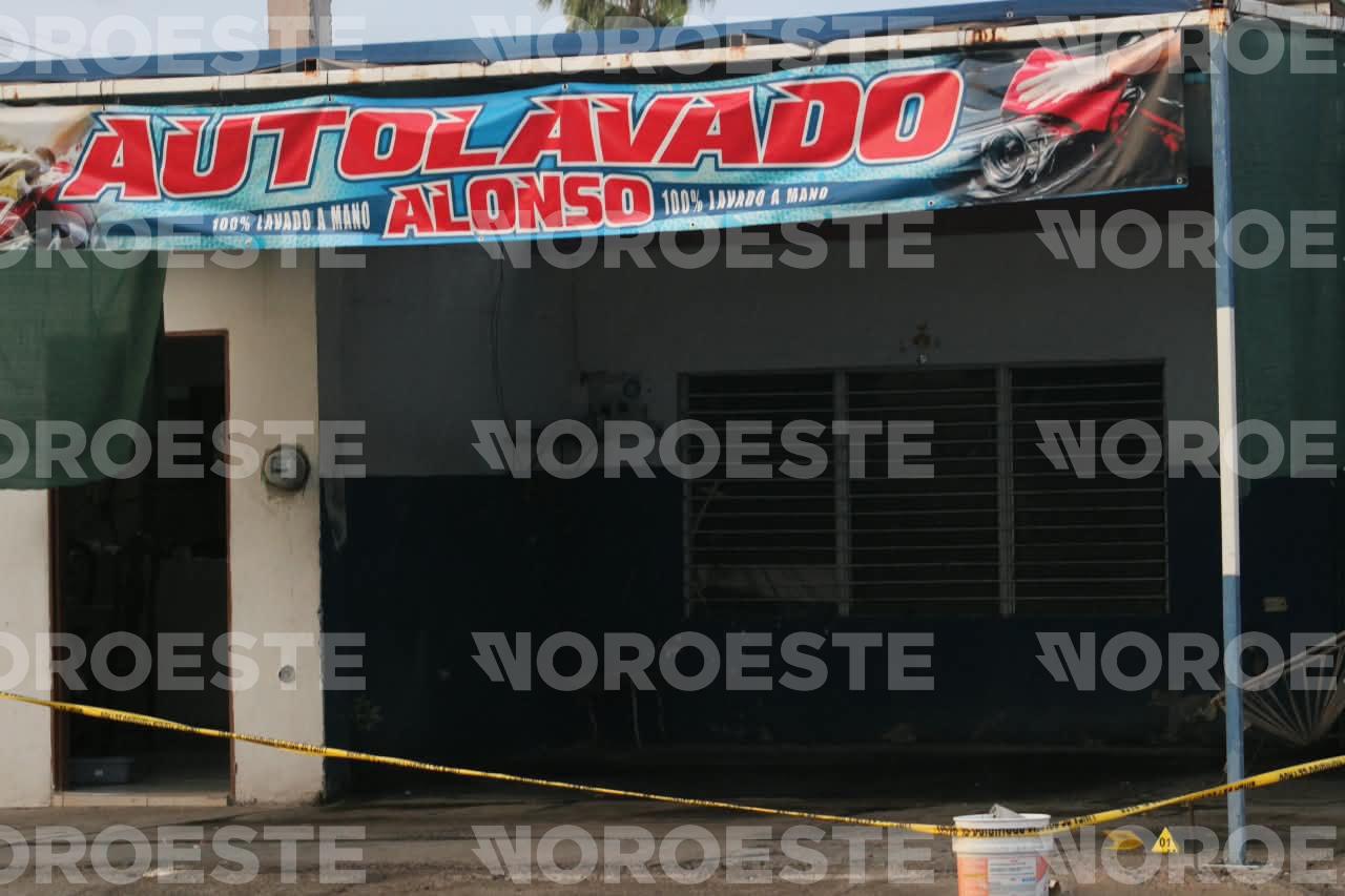 $!Balean un autolavado en la colonia Miguel Hidalgo, en Culiacán