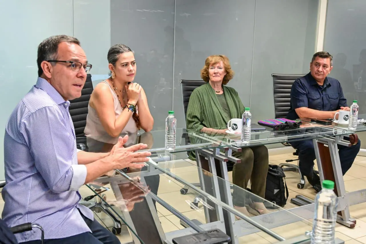 $!Especialista internacional dialoga con mandos de Seguridad Pública de Sinaloa sobre estrategias de paz