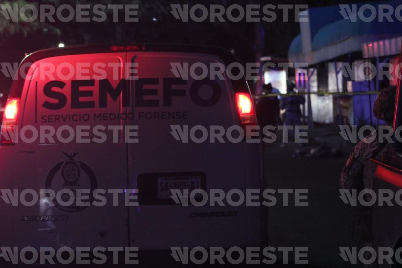 $!Dejan cuerpo maniatado y con huellas de violencia junto al Tec de Culiacán