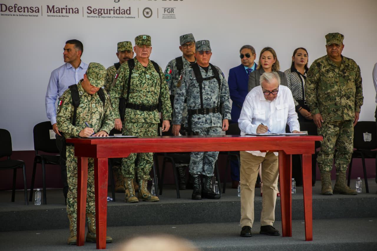 $!Sinaloa recibe de Gobierno federal 100 patrullas para la Policía Estatal