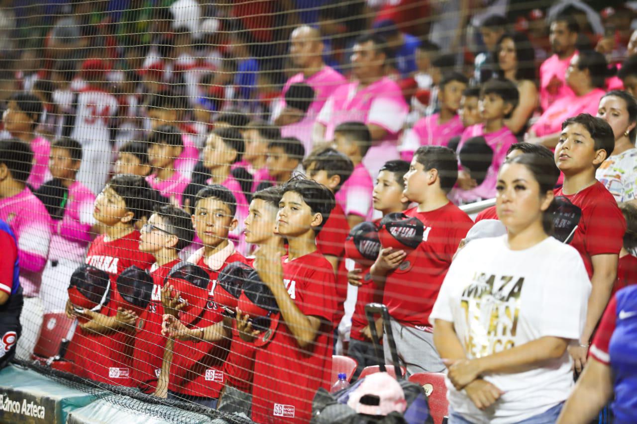 $!Entre fuegos artificiales y un ambiente de fiesta inauguran el Mazatlán Baseball Tournament