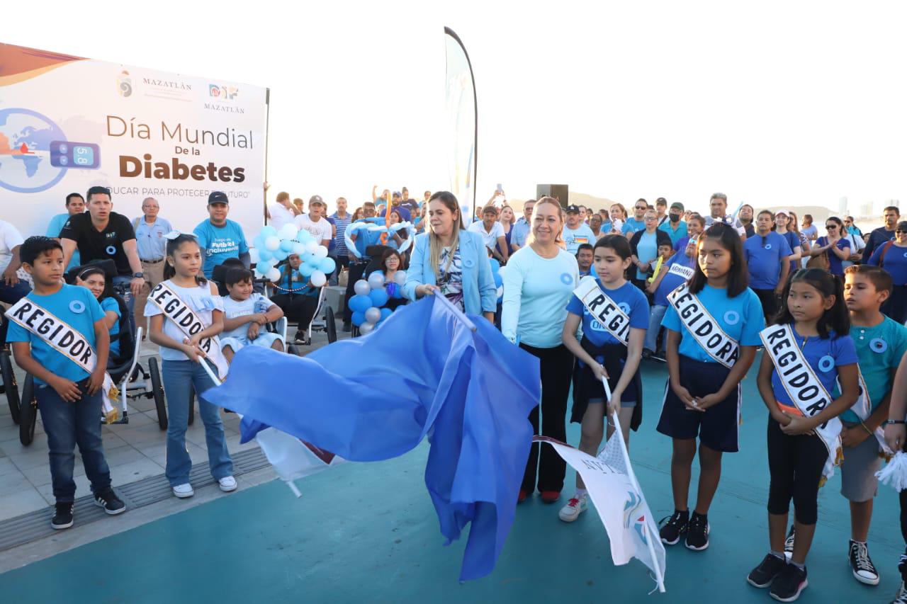 $!Realiza sistema DIF Mazatlán caminata con causa contra la diabetes