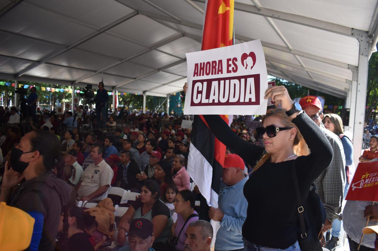 $!Reúne Sheinbaum a más de 2 mil en Guasave; ofrece beca universal para niños