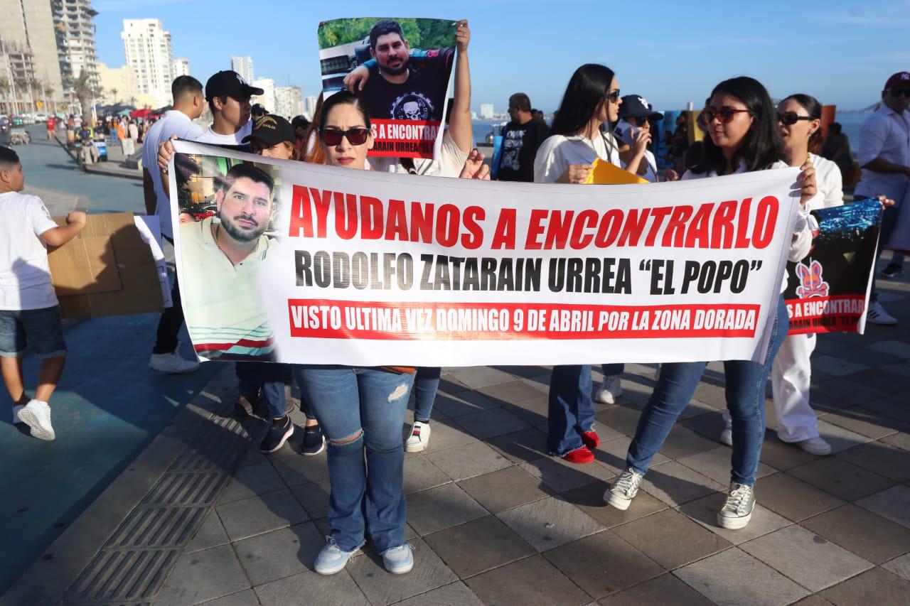 $!Protestan en Mazatlán por otro desaparecido; piden el regreso de Rodolfo Zataráin