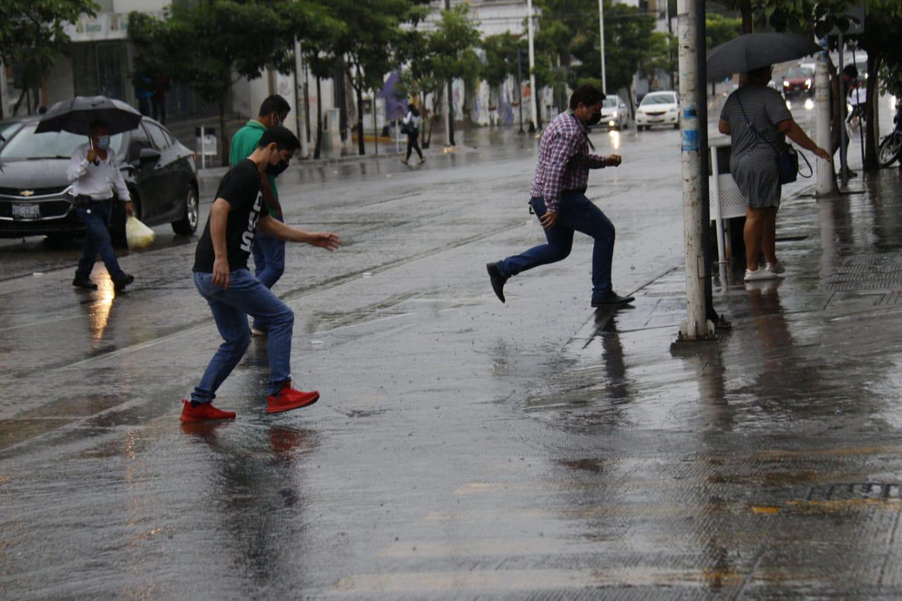 $!Quirino y Protección Civil Nacional exhortan a la ciudadanía a resguardarse en su casa