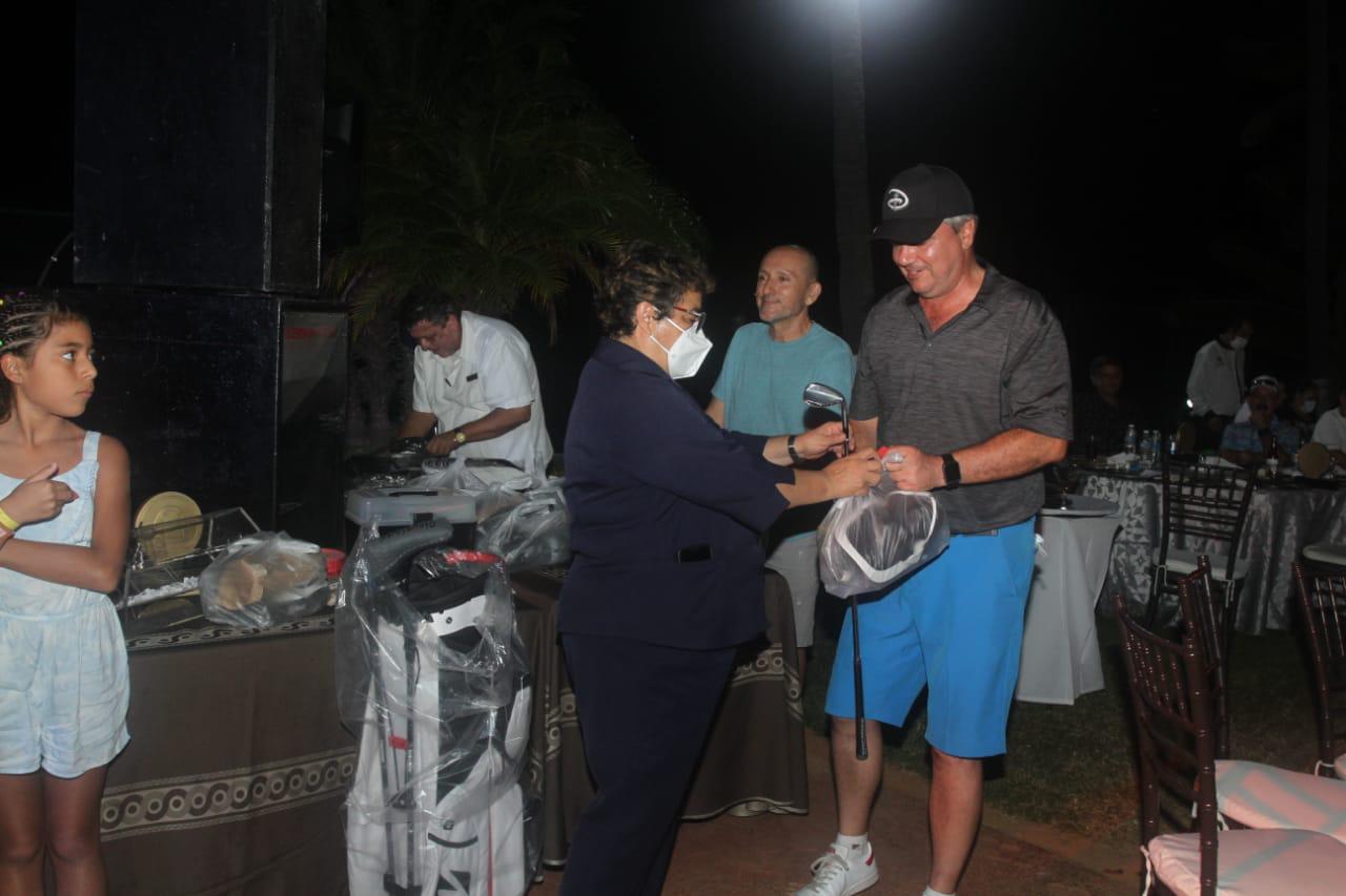 $!Enrique Guzmán se proclama campeón del Torneo Anual de Golf El Cid 2021