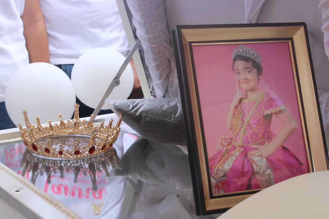 $!Despiden con amor y aplausos a la princesa Hanna en Escuinapa