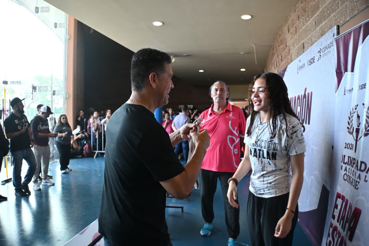 $!Salvador González: ‘La experiencia servirá para crecer’ tras medallas de Mazatlán en voleibol de playa
