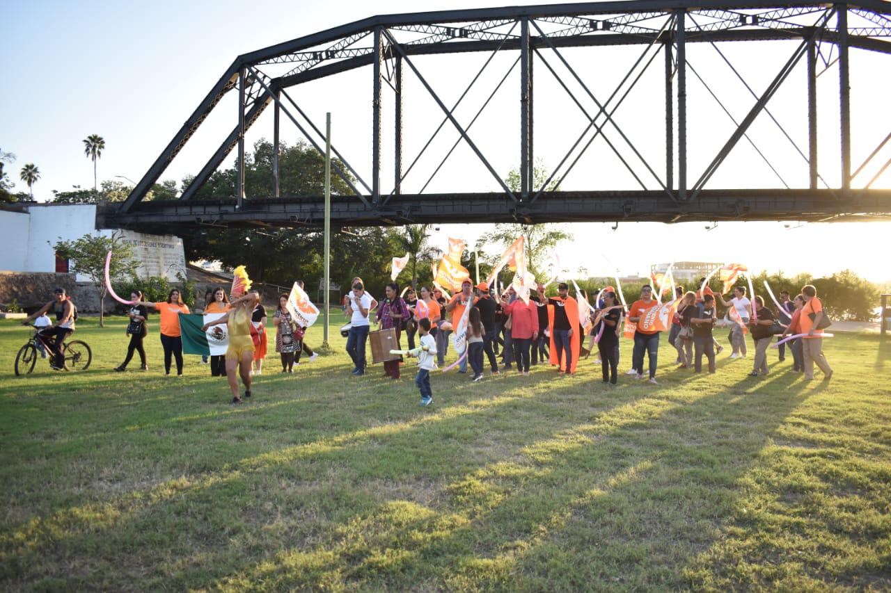 $!Lleva Movimiento Ciudadano marcha al parque acuático de Culiacán; buscan socializar proyecto
